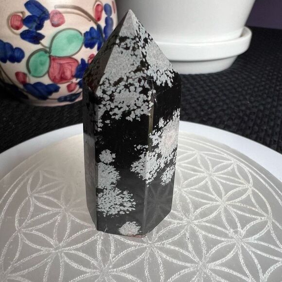 Snowflake Obsidian Crystal Tower (#2) - Picture 4 of 10